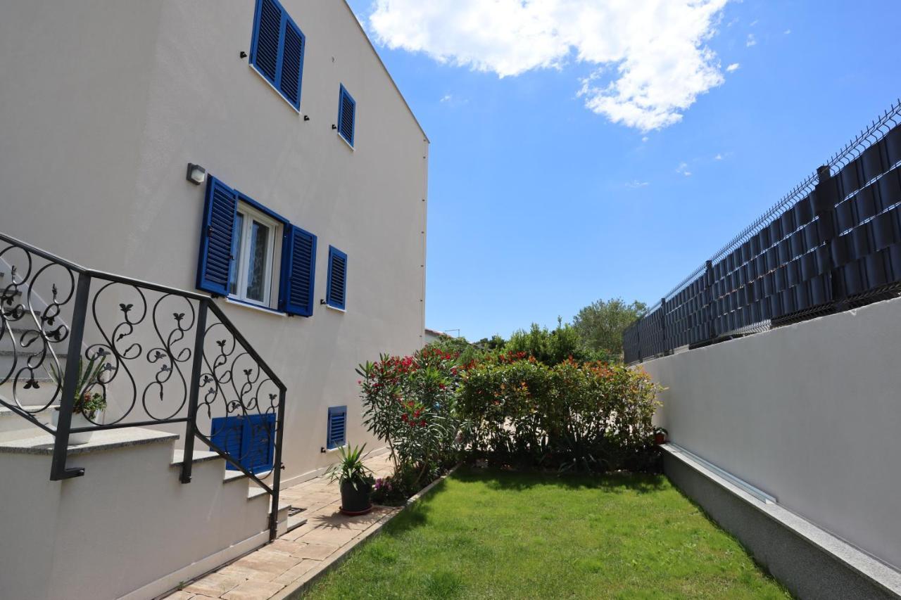 Villa La Bomboniera 斯拉汀 外观 照片